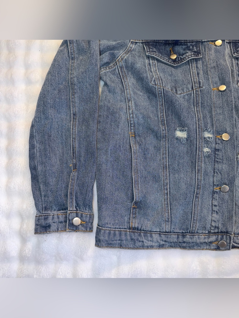 HONEY PUNCH Women’s Denim Acid Wash Jacket Removable Blue Faux Fur Collar Size S - Picture 7 of 9